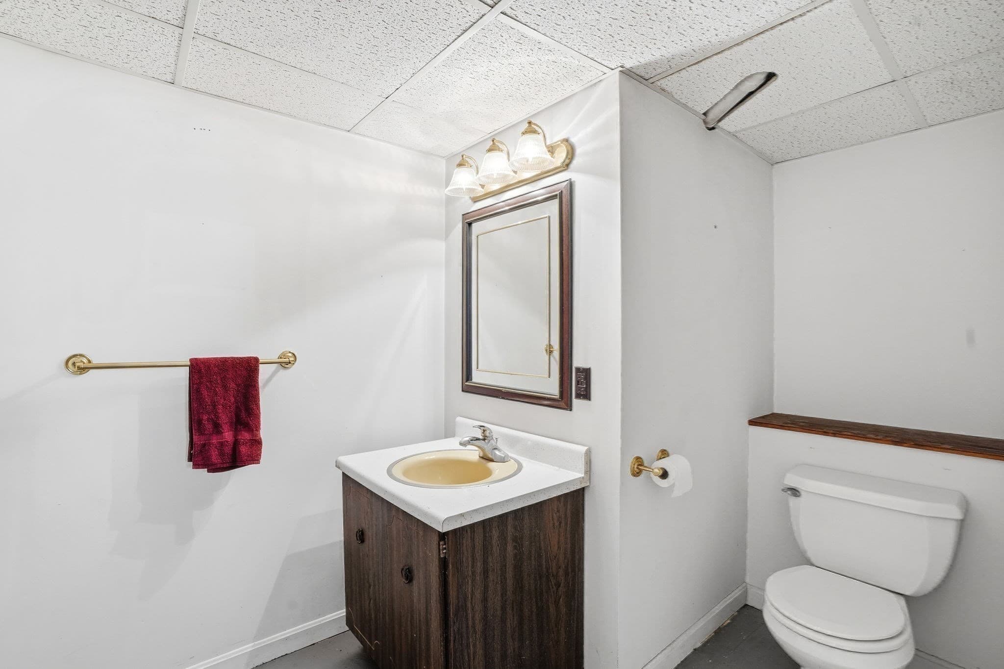 Single Family Residence at 67 Wituwamat Rd, Weymouth MA 02191, photo 28 of 42