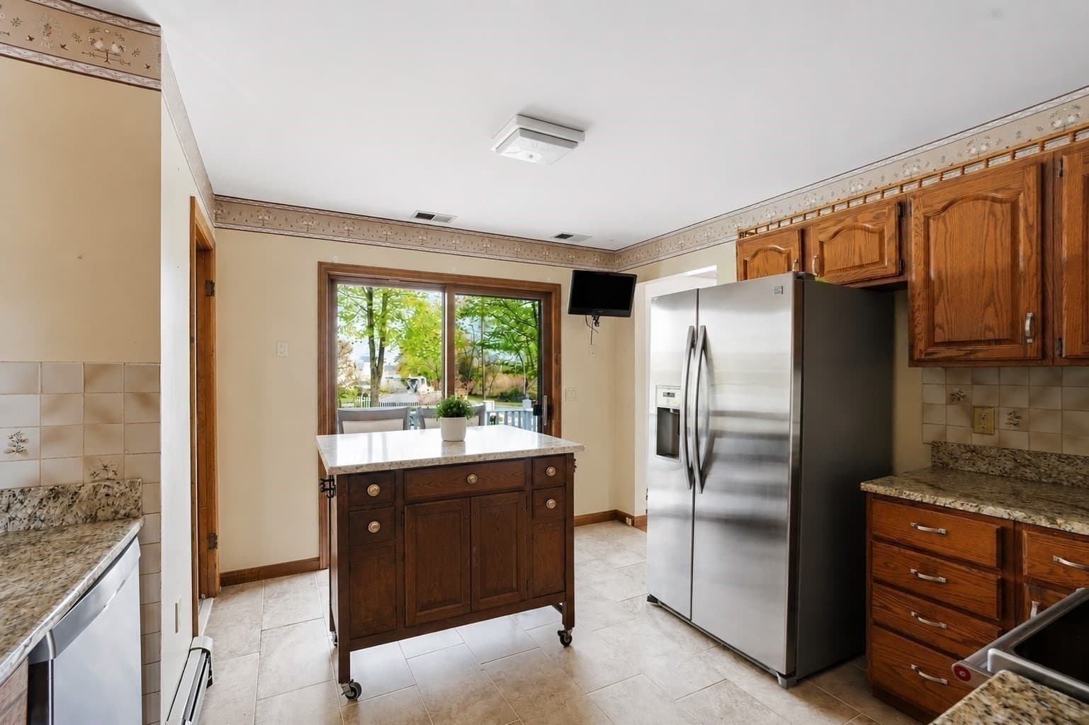 Single Family Residence at 67 Wituwamat Rd, Weymouth MA 02191, photo 9 of 42