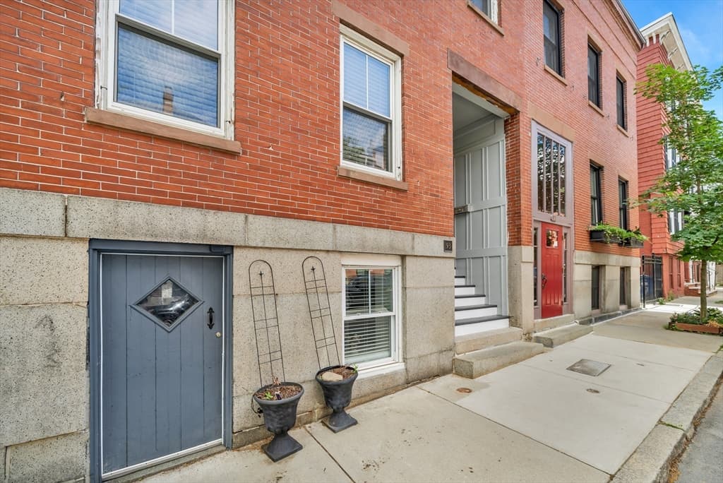 93 Baldwin St # 1, Boston MA 02129
