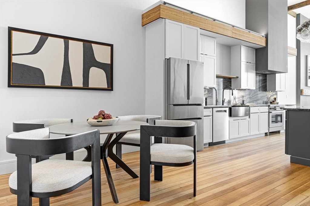 Condominium at 1001 Shirley # 2, Winthrop MA 02152, Winthrop, photo 2 of 39