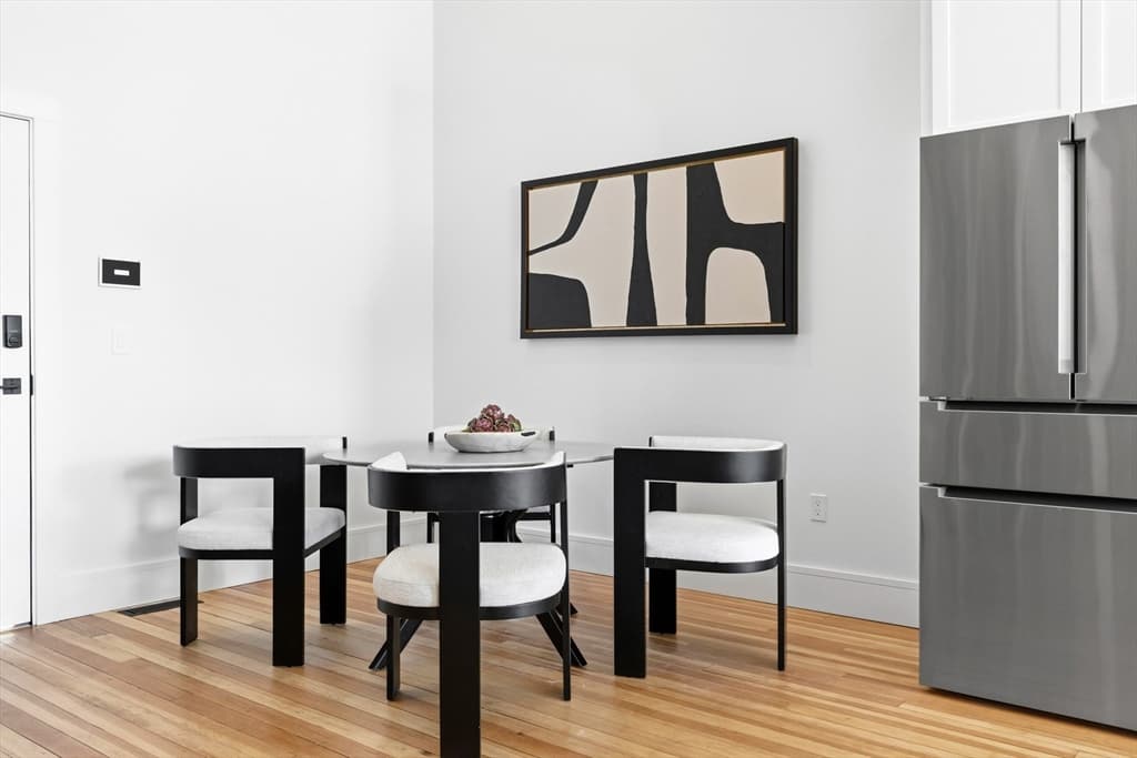 Condominium at 1001 Shirley # 2, Winthrop MA 02152, Winthrop, photo 3 of 39