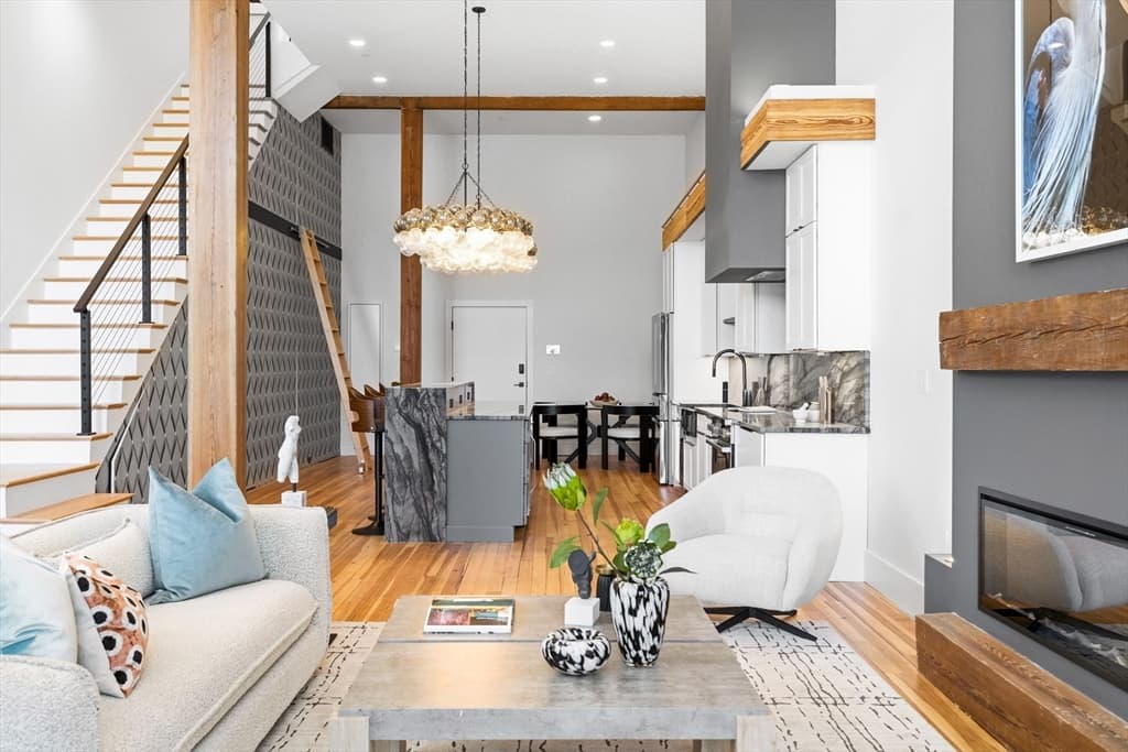 Condominium at 1001 Shirley # 2, Winthrop MA 02152, Winthrop, photo 18 of 39
