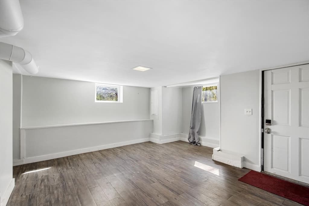 8 1/2 Myrtle Square, Gloucester MA 01930 photo 21