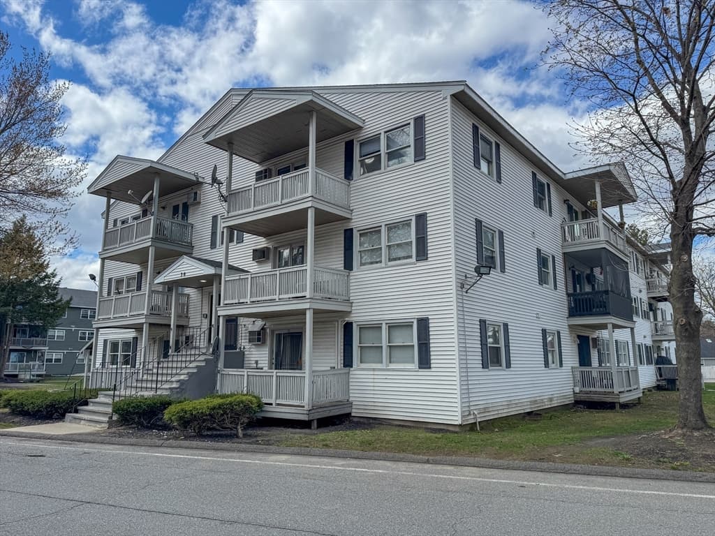 30 Abbey Rd # 108, Leominster MA 01453