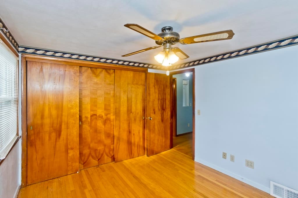 185 East St, Springfield MA 01104 photo 13