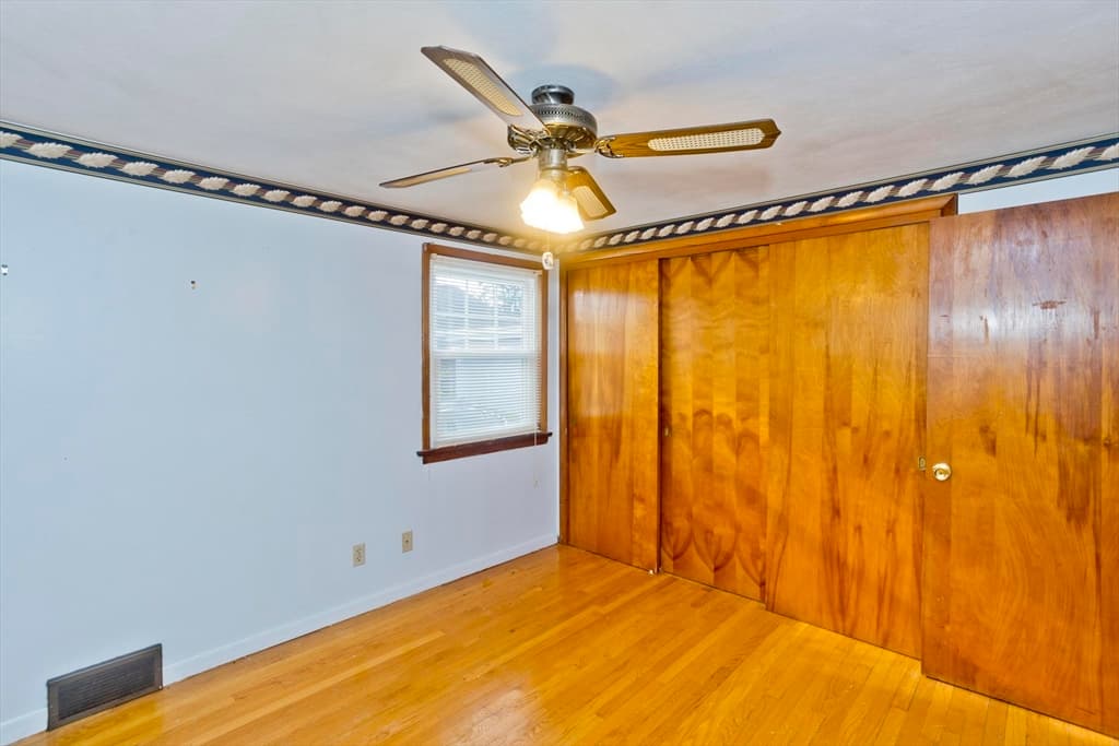 185 East St, Springfield MA 01104 photo 12