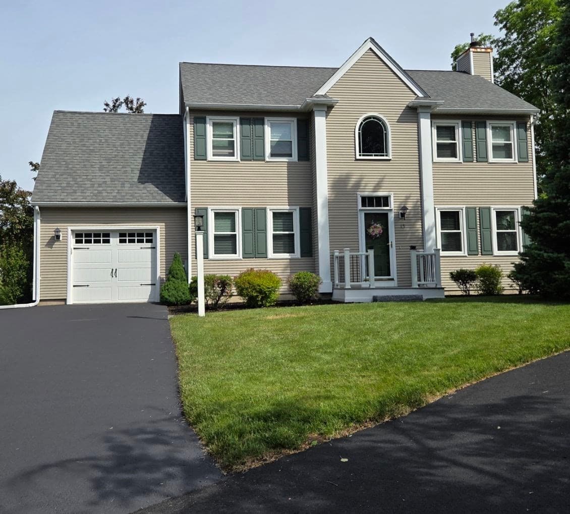 Single Family Residence at 15 Beechwood Dr, Haverhill MA 01832, Haverhill, photo 2 of 41