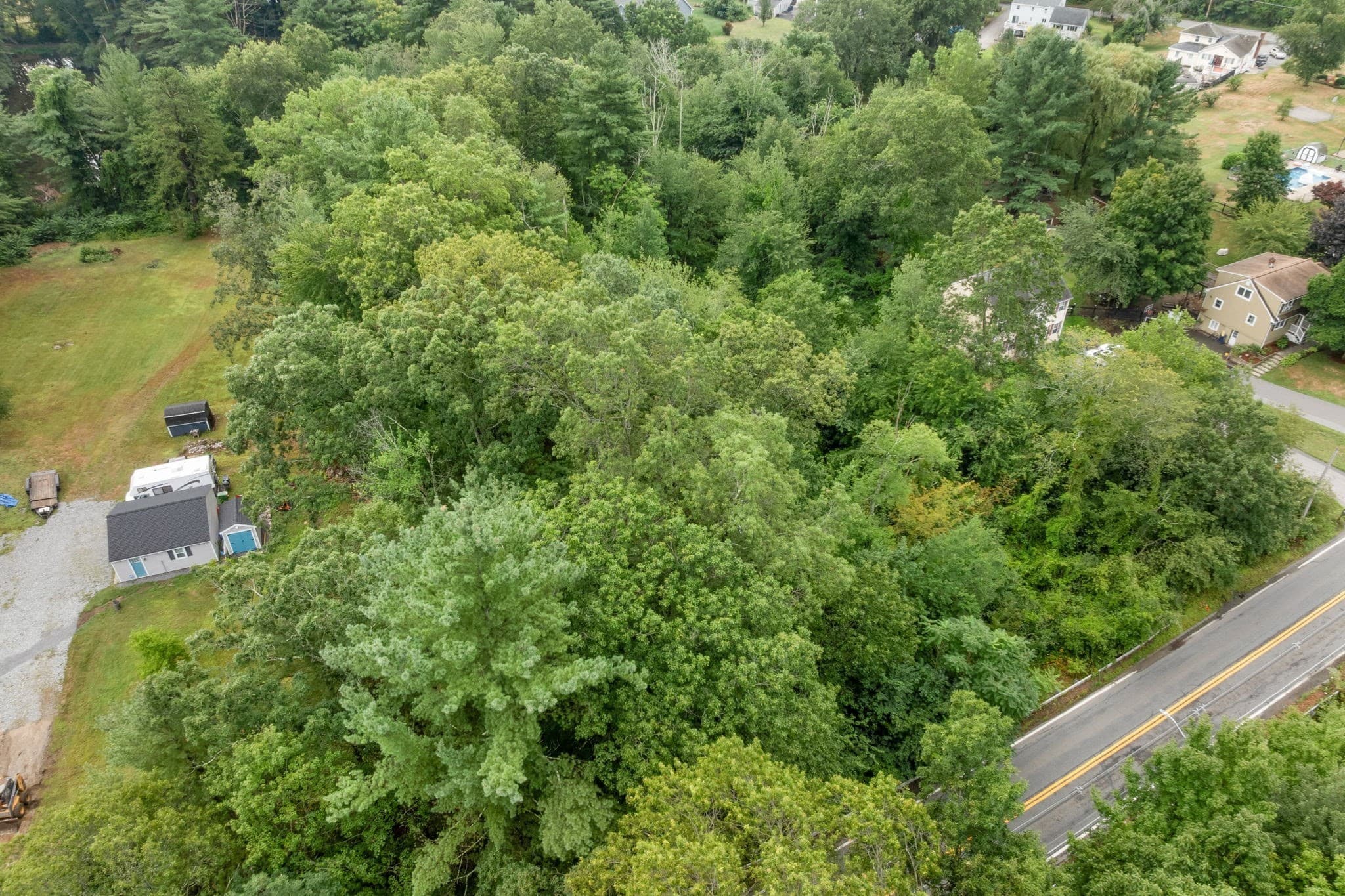Residential at 785 Broadway Rd, Dracut MA 01826, photo 13 of 17