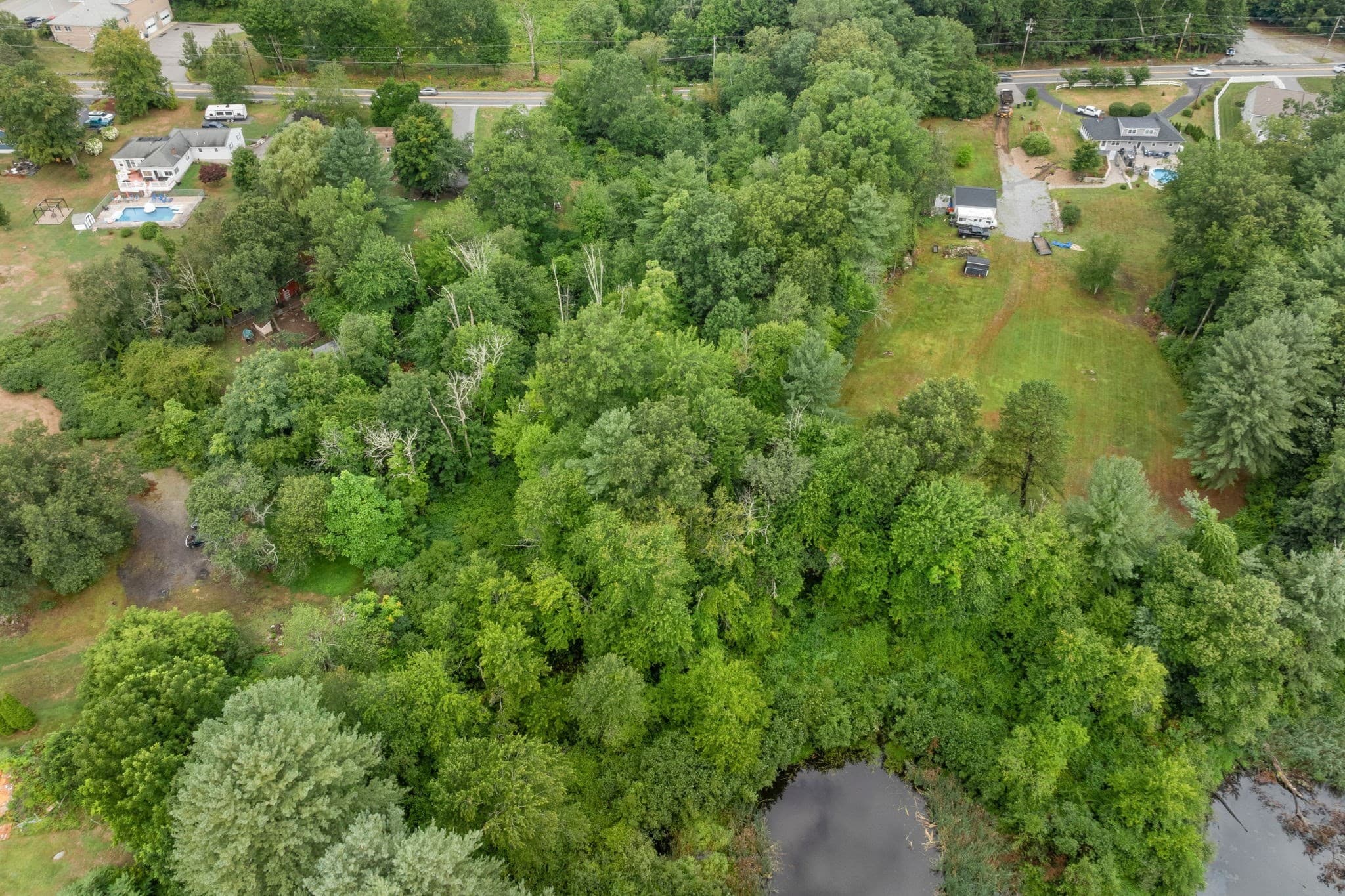 Residential at 785 Broadway Rd, Dracut MA 01826, photo 16 of 17