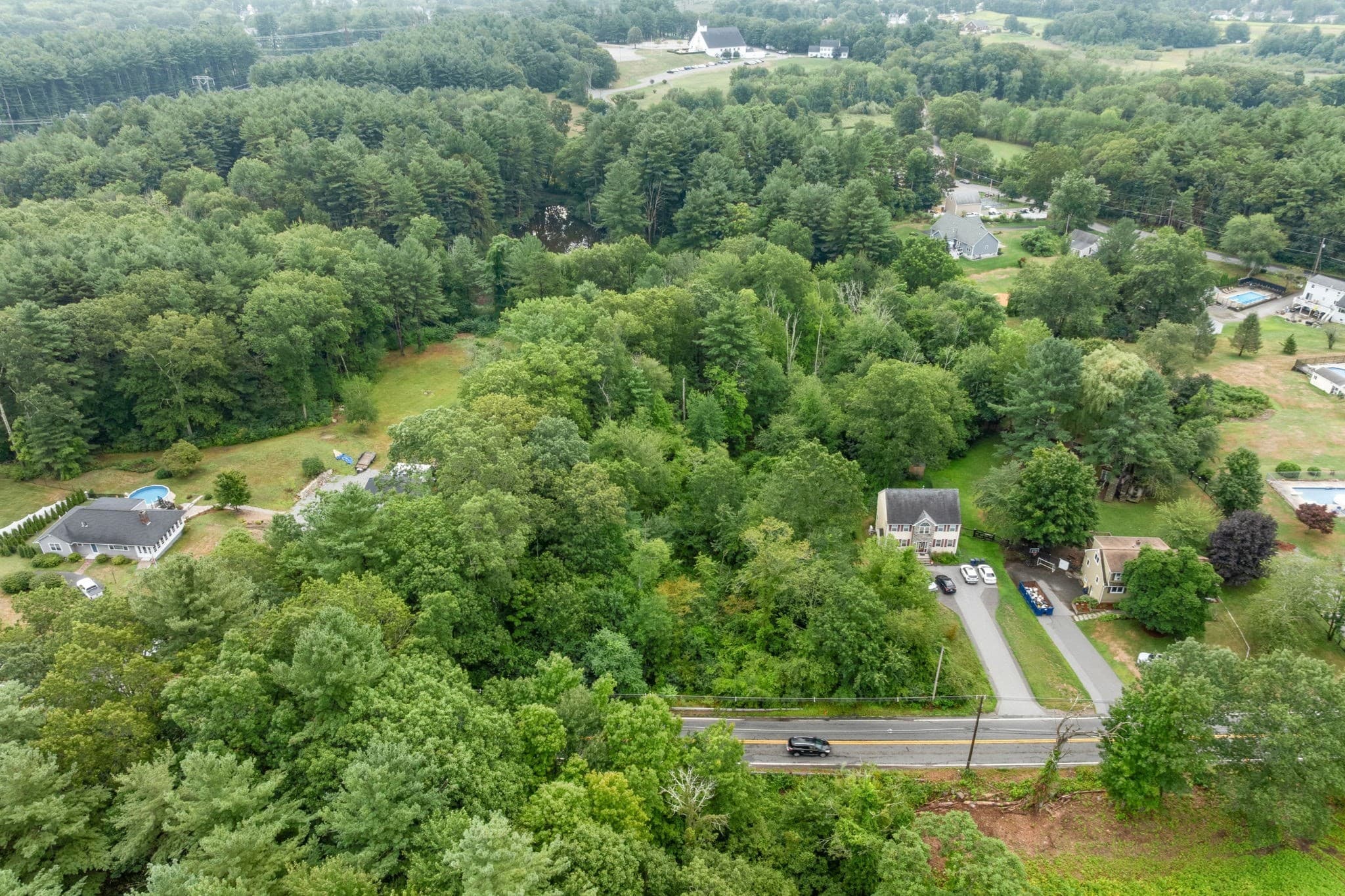 Residential at 785 Broadway Rd, Dracut MA 01826, photo 9 of 17