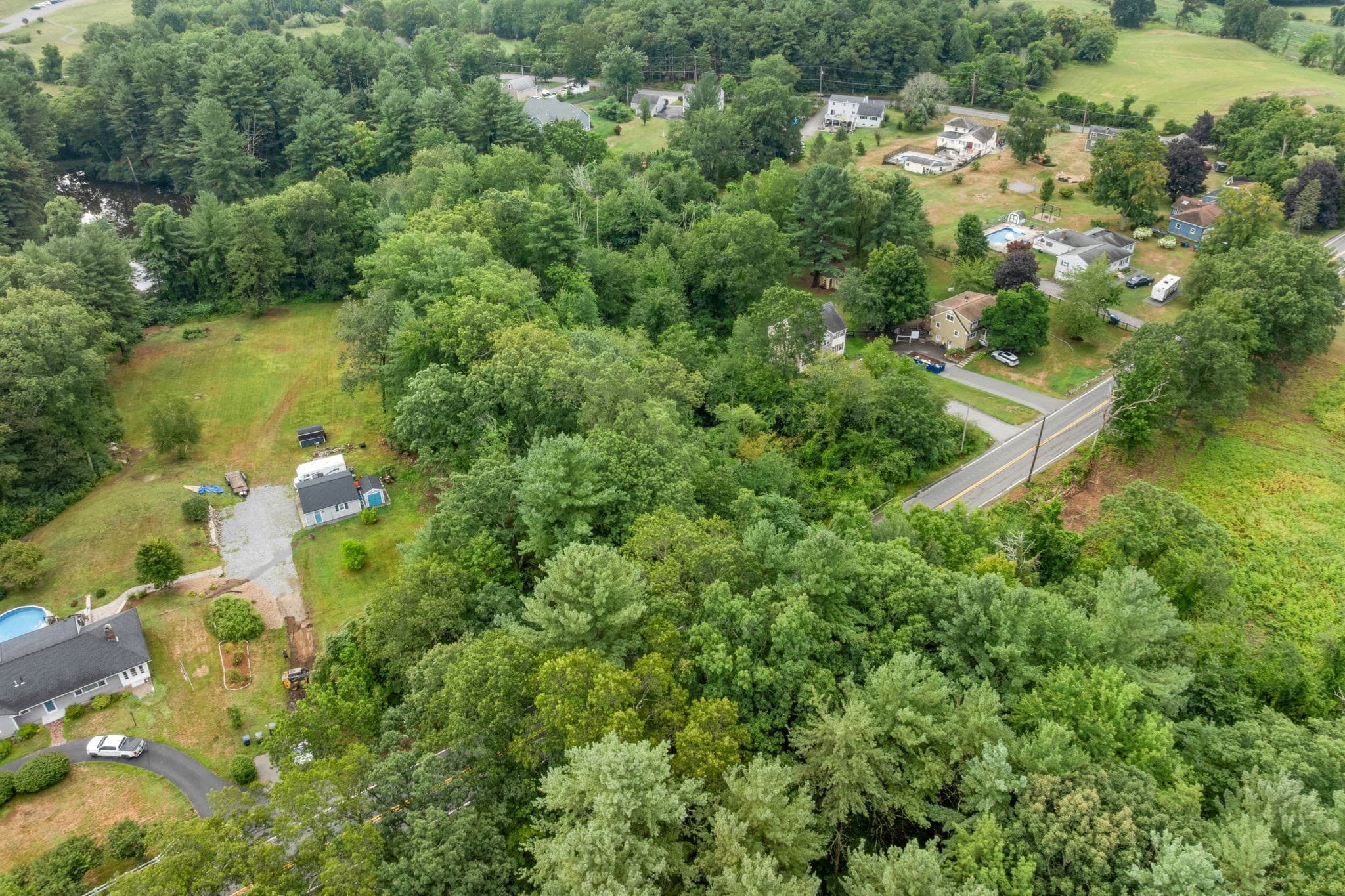 Residential at 785 Broadway Rd, Dracut MA 01826, photo 8 of 17