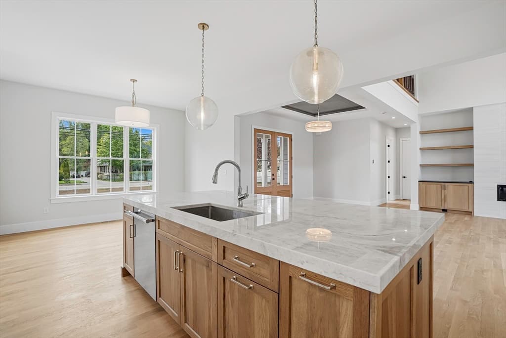 125 West Plain Street, Wayland MA 01778 photo 11