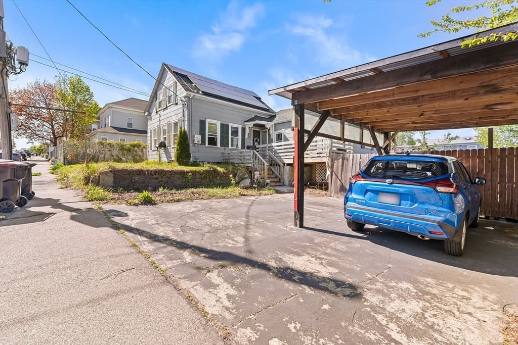 Single Family Residence at 69 Huntington St, Brockton MA 02301, photo 2 of 14