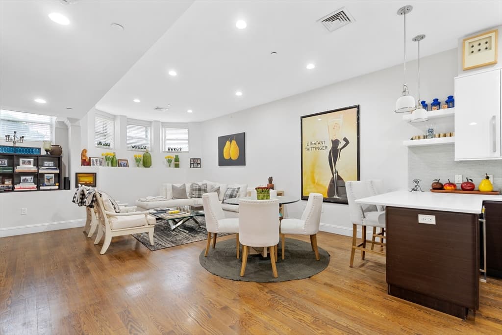 1471 Beacon Street # 1, Brookline MA 02445