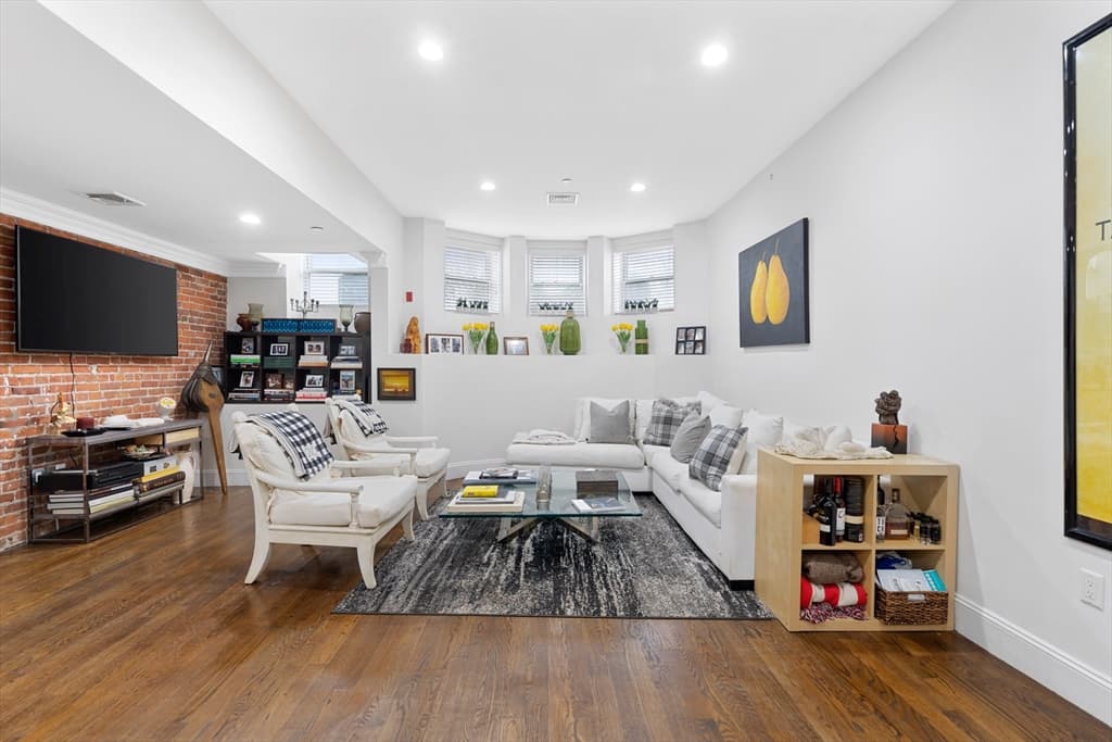1471 Beacon Street # 1, Brookline MA 02445 photo 5