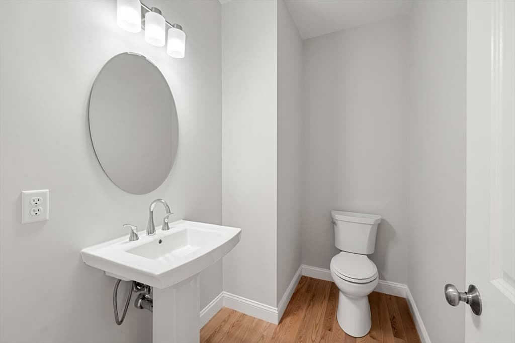 Condominium at 66 Parish Road # 8, Georgetown MA 01833, Georgetown, photo 12 of 40