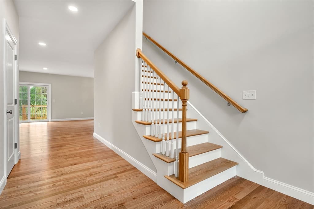 Condominium at 66 Parish Road # 8, Georgetown MA 01833, Georgetown, photo 3 of 40