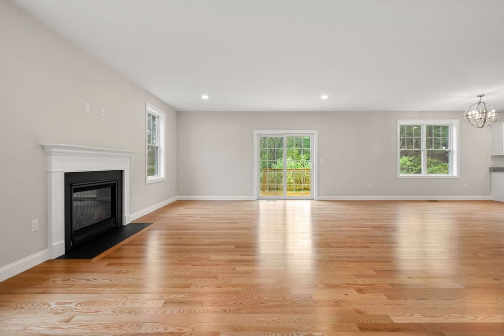 Condominium at 66 Parish Road # 8, Georgetown MA 01833, Georgetown, photo 15 of 40