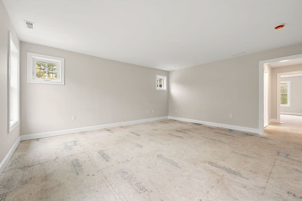 Condominium at 66 Parish Road # 8, Georgetown MA 01833, Georgetown, photo 31 of 40