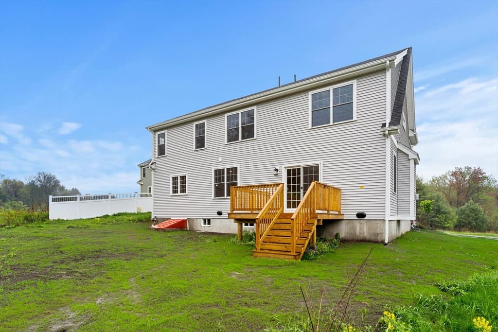 Condominium at 66 Parish Road # 8, Georgetown MA 01833, Georgetown, photo 39 of 40