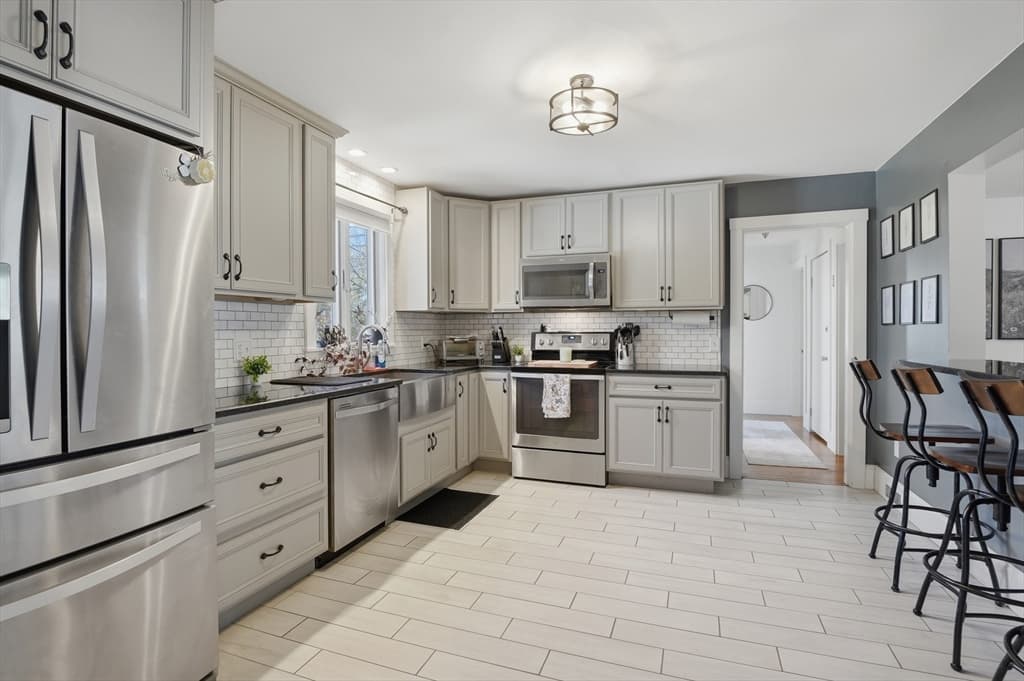 Single Family Residence at 88 Clinton Road, Sterling MA 01564, Sterling, photo 8 of 32