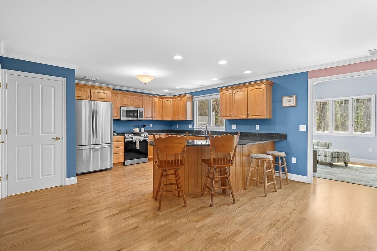 Condominium at 218 Rangeway Rd # 232, Billerica MA 01862, photo 5 of 38