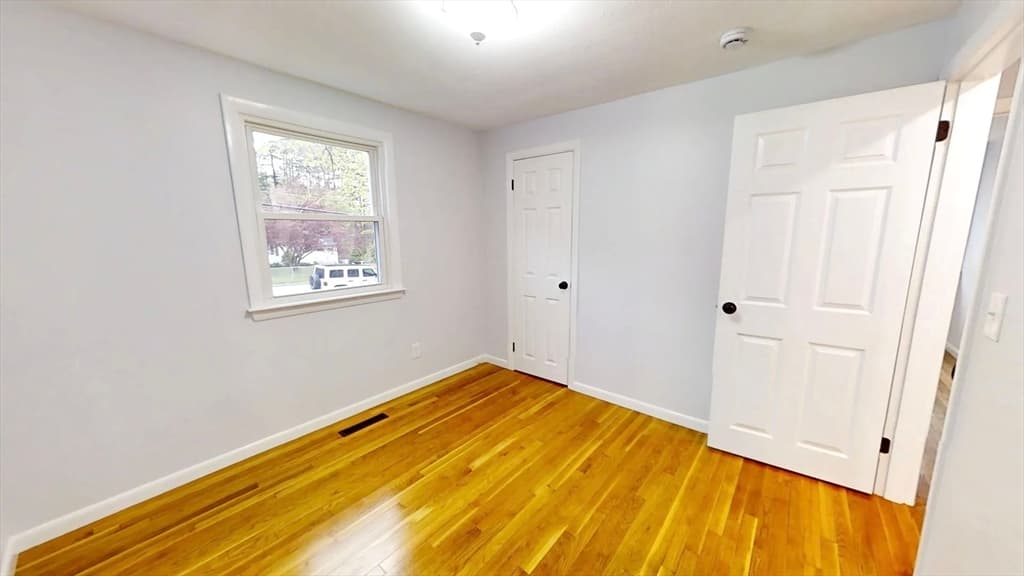 Single Family Residence at 8 Reardon Rd, Hudson MA 01749, Hudson, photo 17 of 31