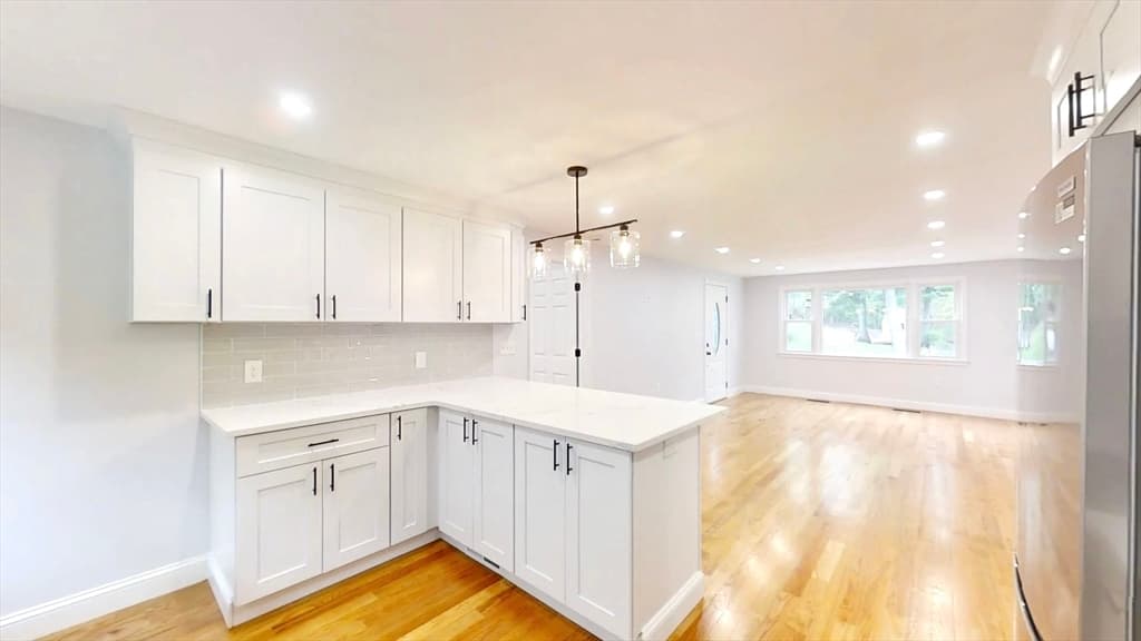Single Family Residence at 8 Reardon Rd, Hudson MA 01749, Hudson, photo 11 of 31