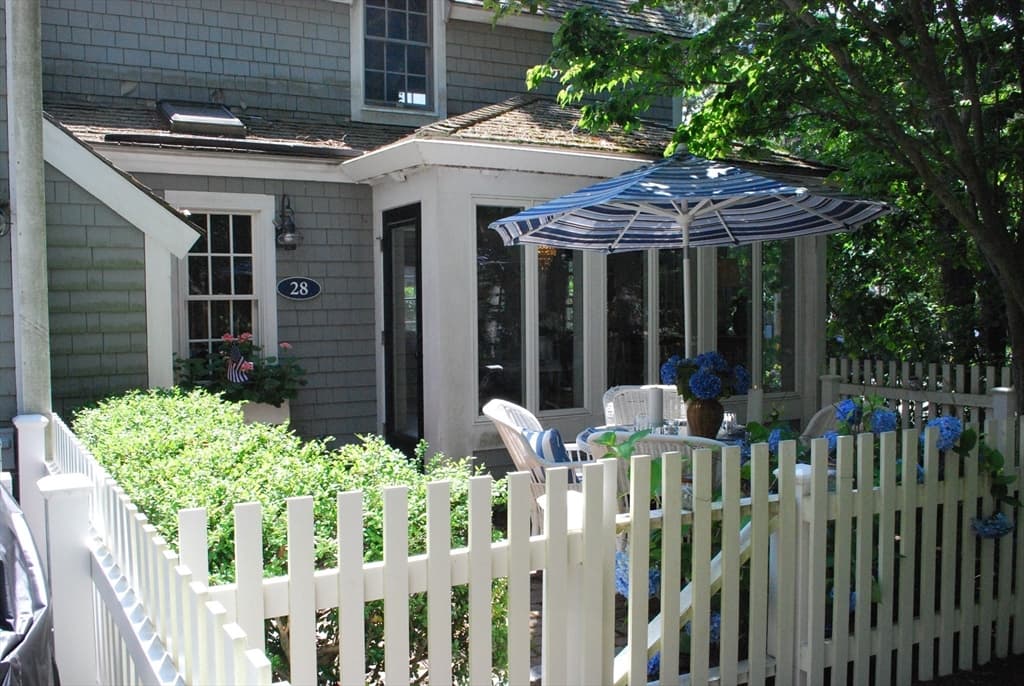 28 Flying Cloud Cir # 28, Mashpee MA 02649