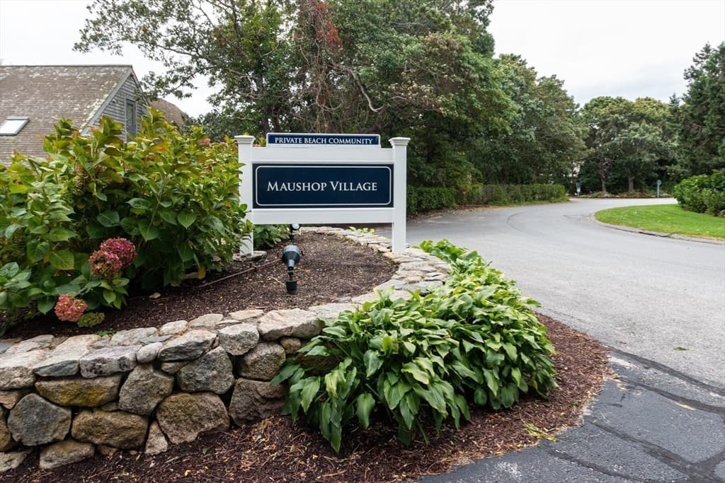 Condominium at 28 Flying Cloud Cir # 28, Mashpee MA 02649, photo 31 of 33
