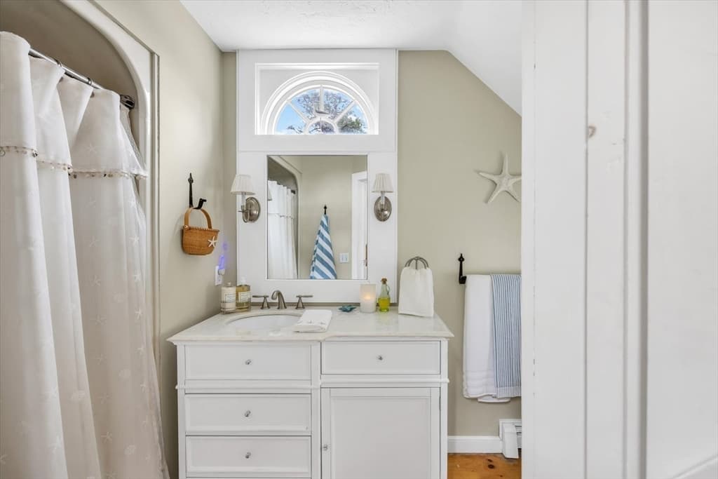 Condominium at 28 Flying Cloud Cir # 28, Mashpee MA 02649, photo 25 of 33