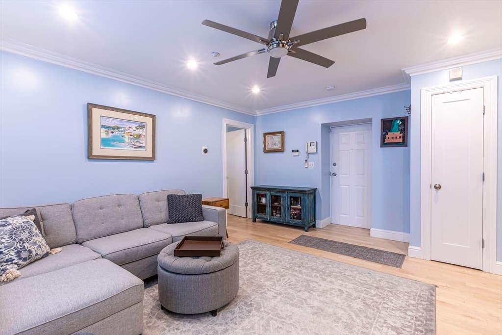 Condominium at 52 Cooper St. # 2, Boston MA 02113, photo 7 of 15
