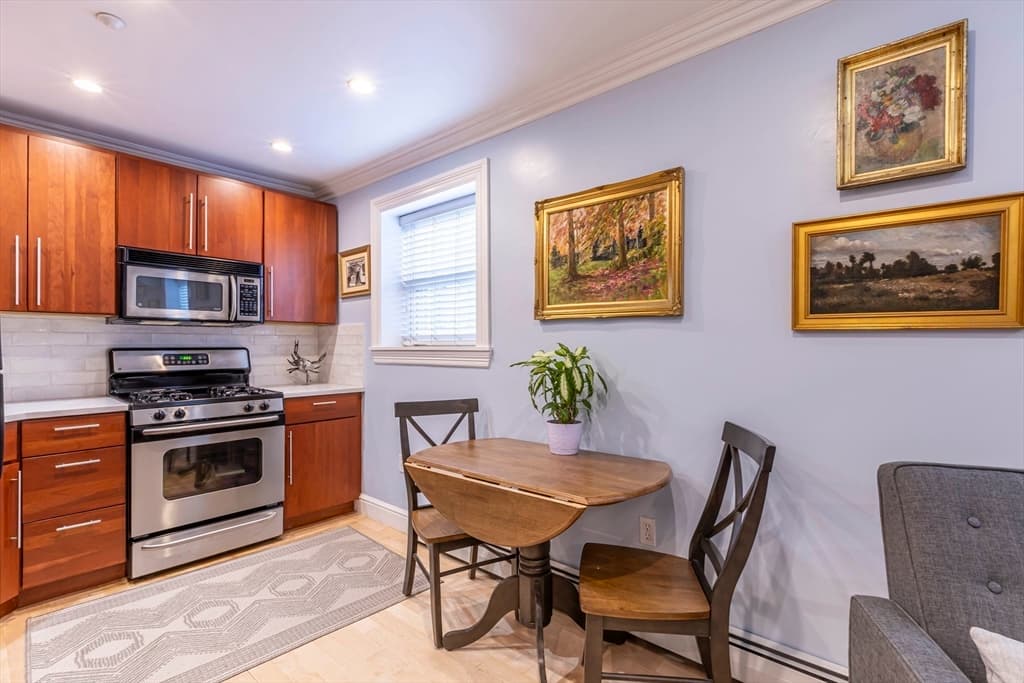 Condominium at 52 Cooper St. # 2, Boston MA 02113, photo 3 of 15