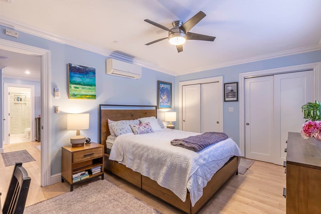 Condominium at 52 Cooper St. # 2, Boston MA 02113, photo 9 of 15