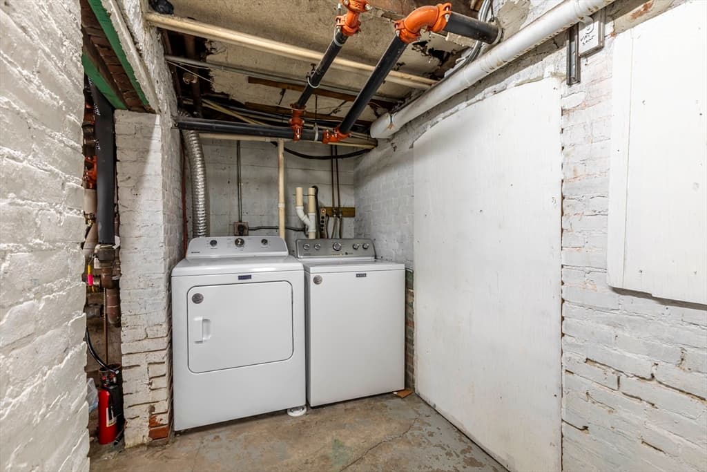 Condominium at 52 Cooper St. # 2, Boston MA 02113, photo 14 of 15