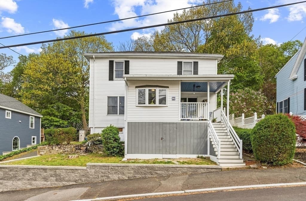 29 Woodlawn St, Lynn MA 01904