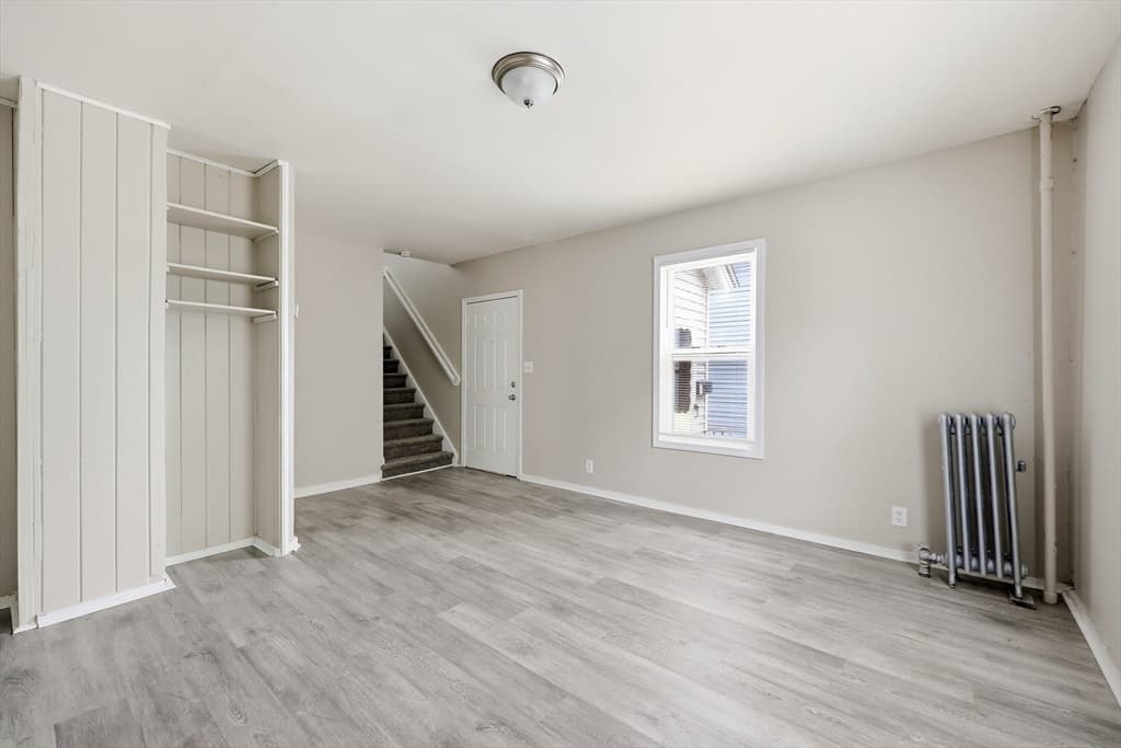 9 Owens Pl, Holyoke MA 01040 photo 6