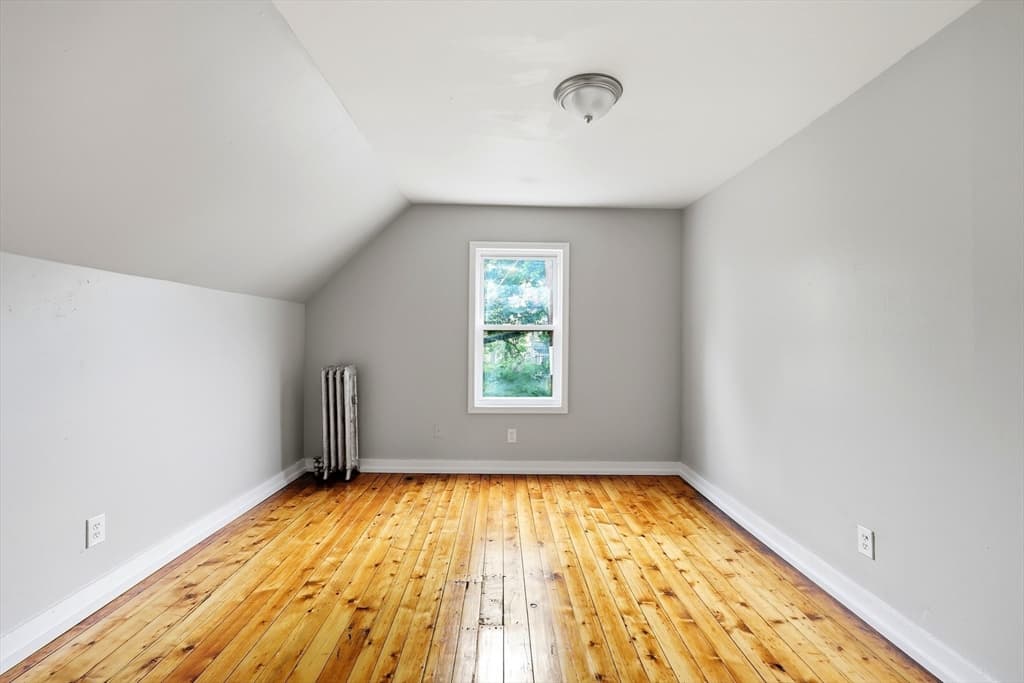 9 Owens Pl, Holyoke MA 01040 photo 7