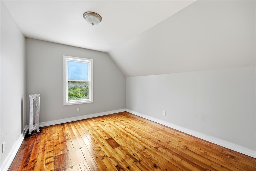9 Owens Pl, Holyoke MA 01040 photo 11