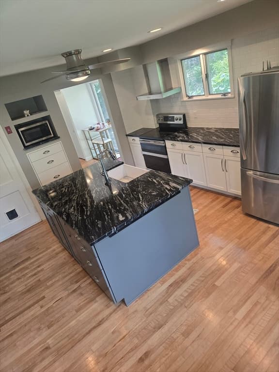 8 Montvale, Worcester MA 01609 photo 2