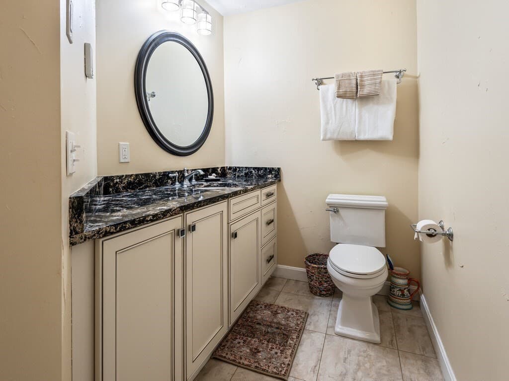 8 Montvale, Worcester MA 01609 photo 17