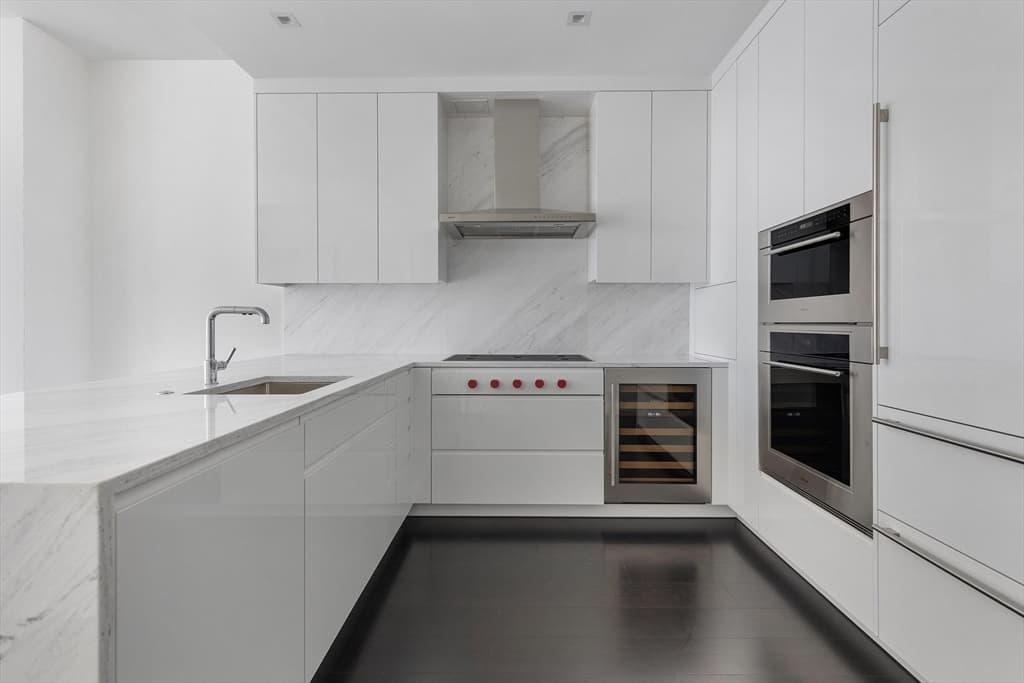 Condominium at 150 Seaport Blvd # 19G, Boston MA 02210, photo 4 of 18