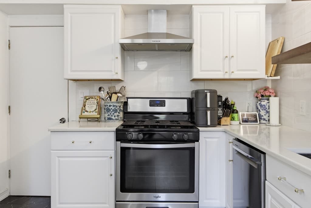 56 Agassiz Ave, Belmont MA 02478 photo 5