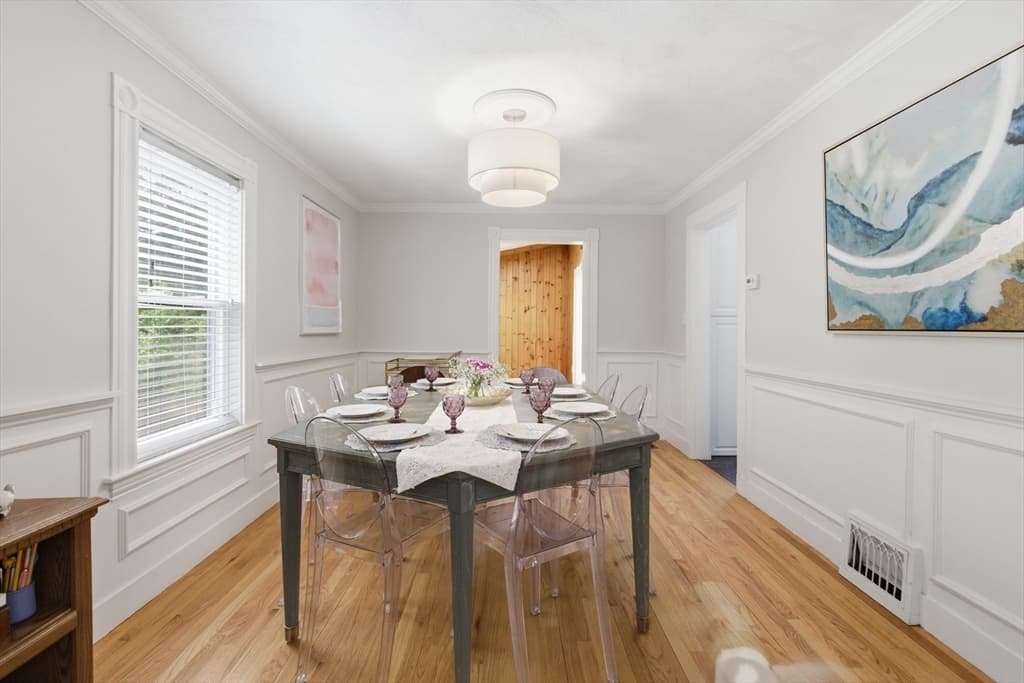 56 Agassiz Ave, Belmont MA 02478 photo 14