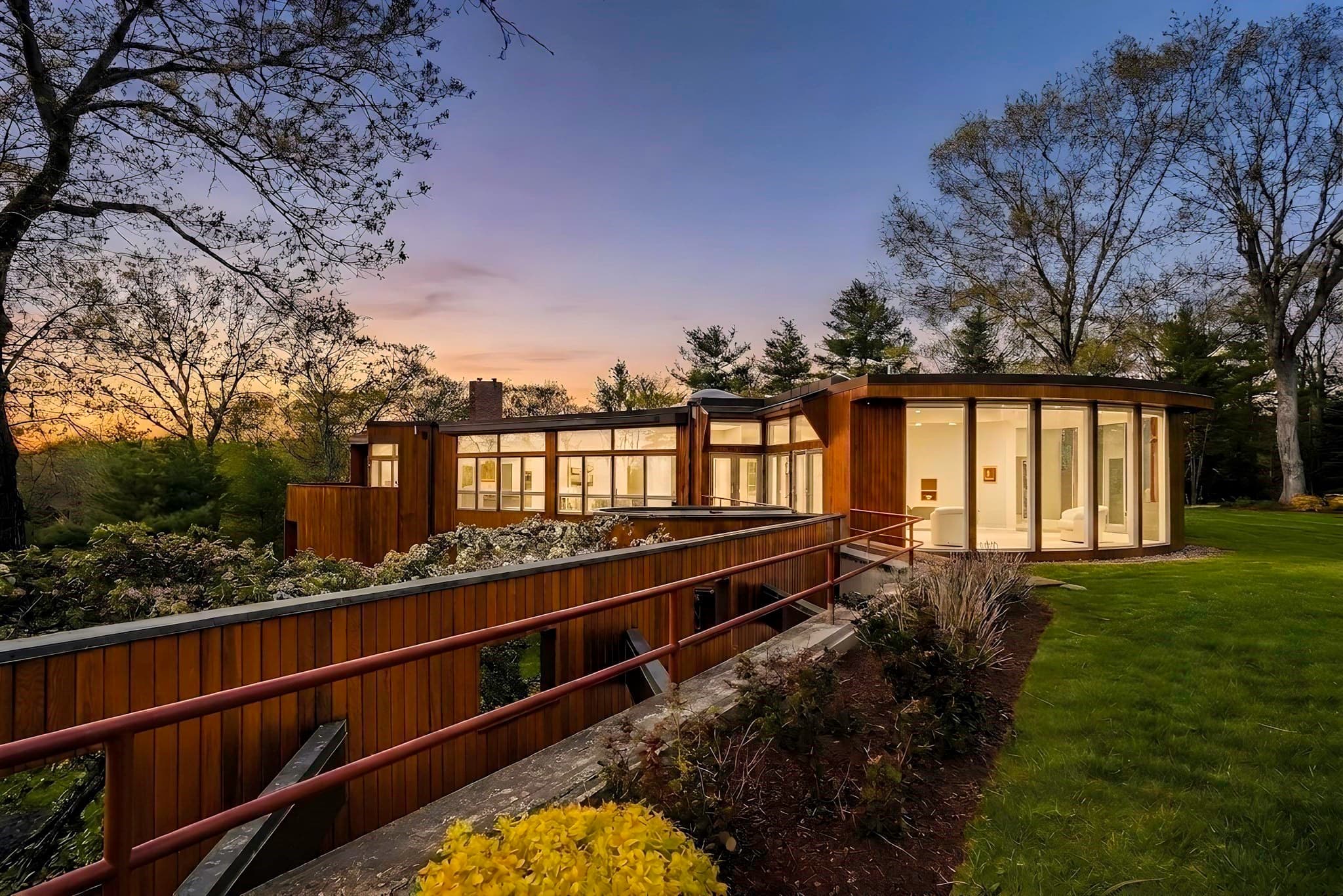 17 Deer Run, Wayland MA 01778