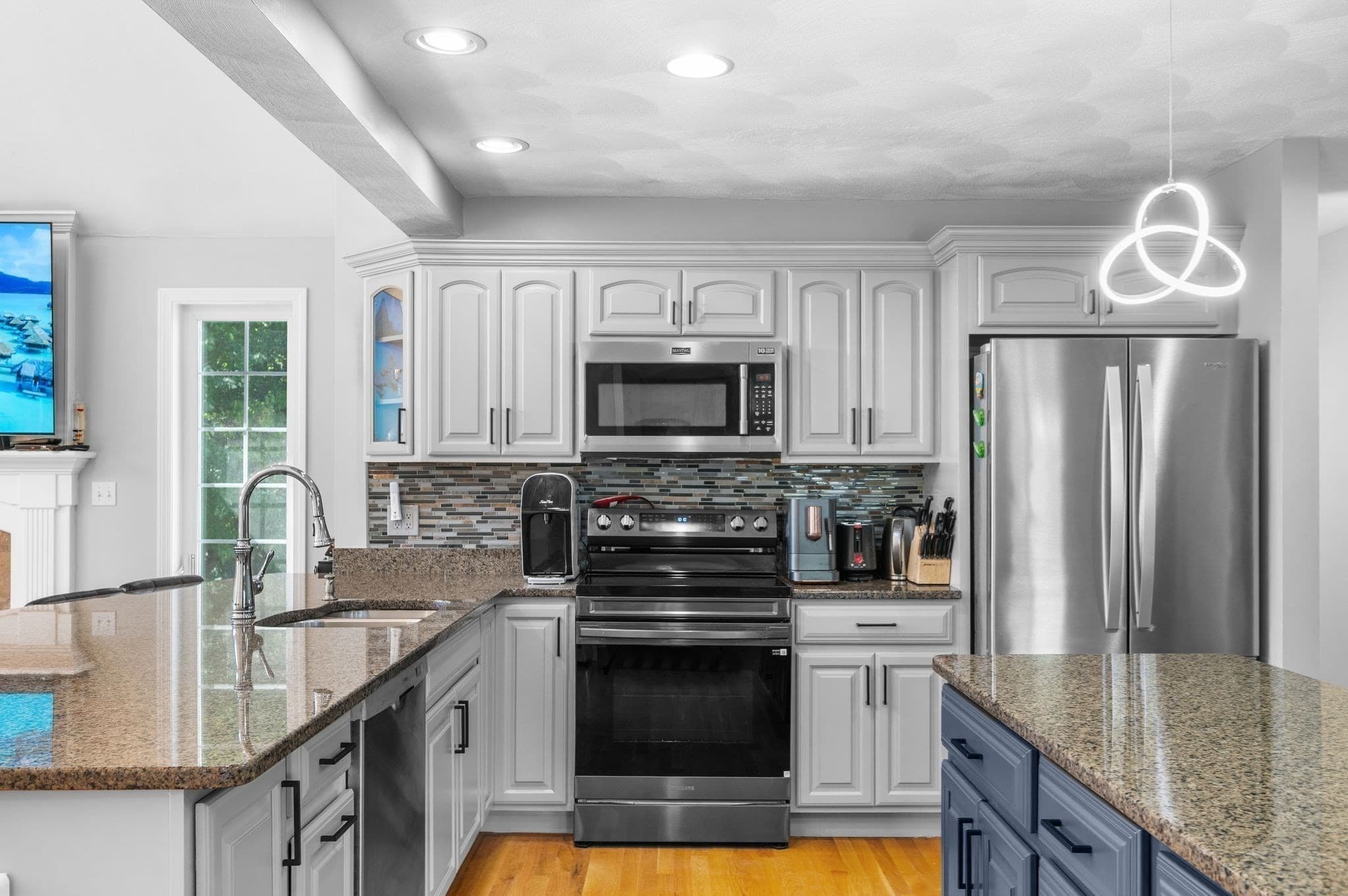 Single Family Residence at 103 Barker St, North Andover MA 01845, photo 3 of 42