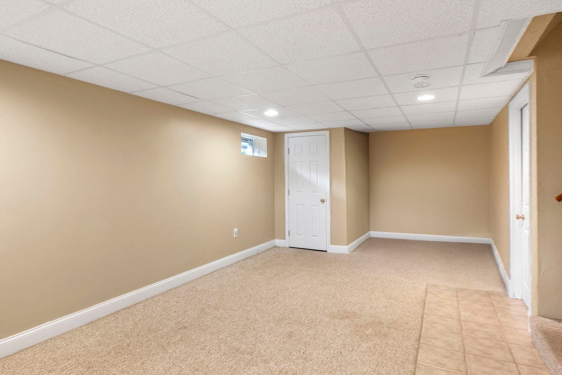 Single Family Residence at 103 Barker St, North Andover MA 01845, photo 31 of 42