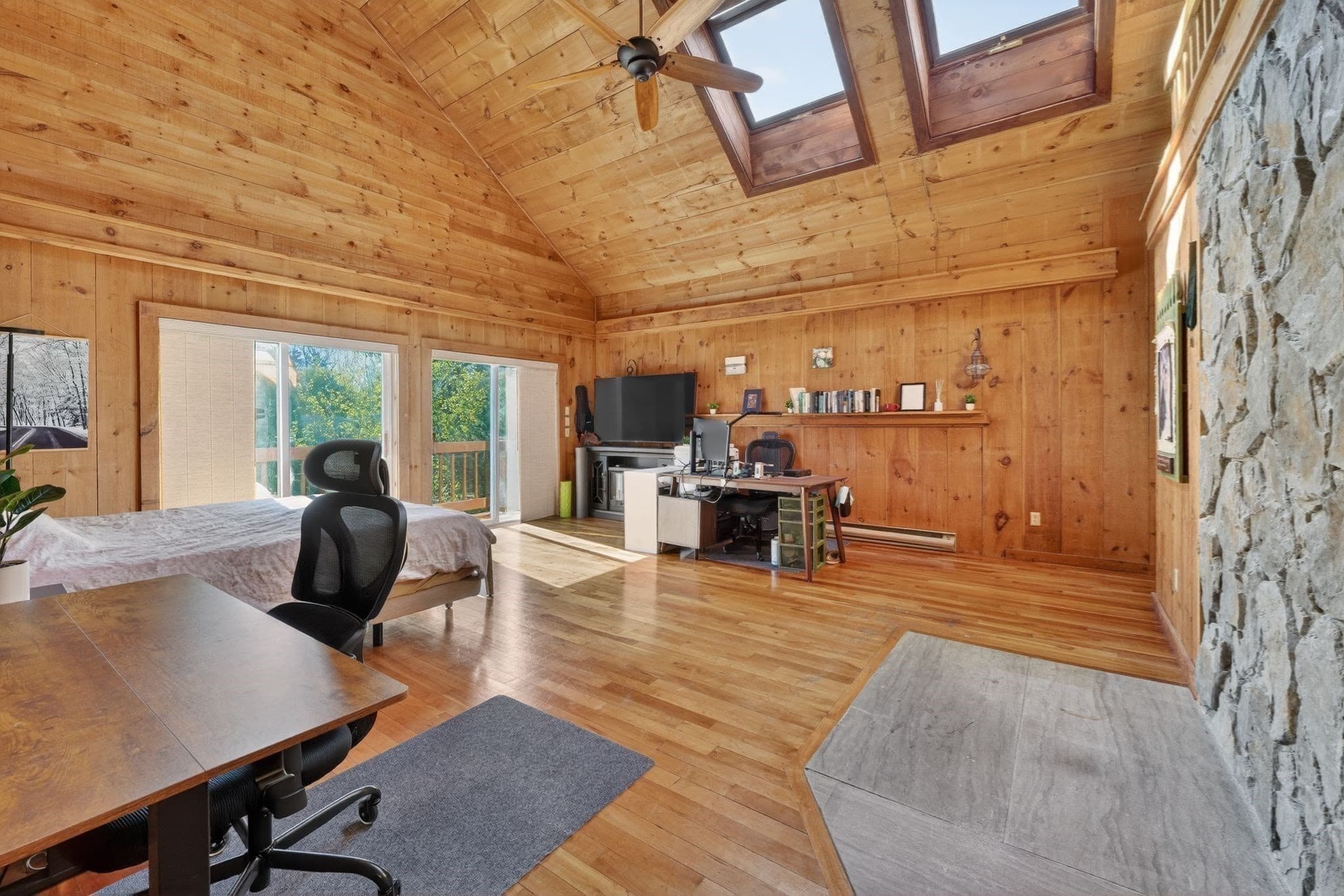 Single Family Residence at 67 Amherst Rd # 67, South Hadley MA 01075, photo 8 of 35