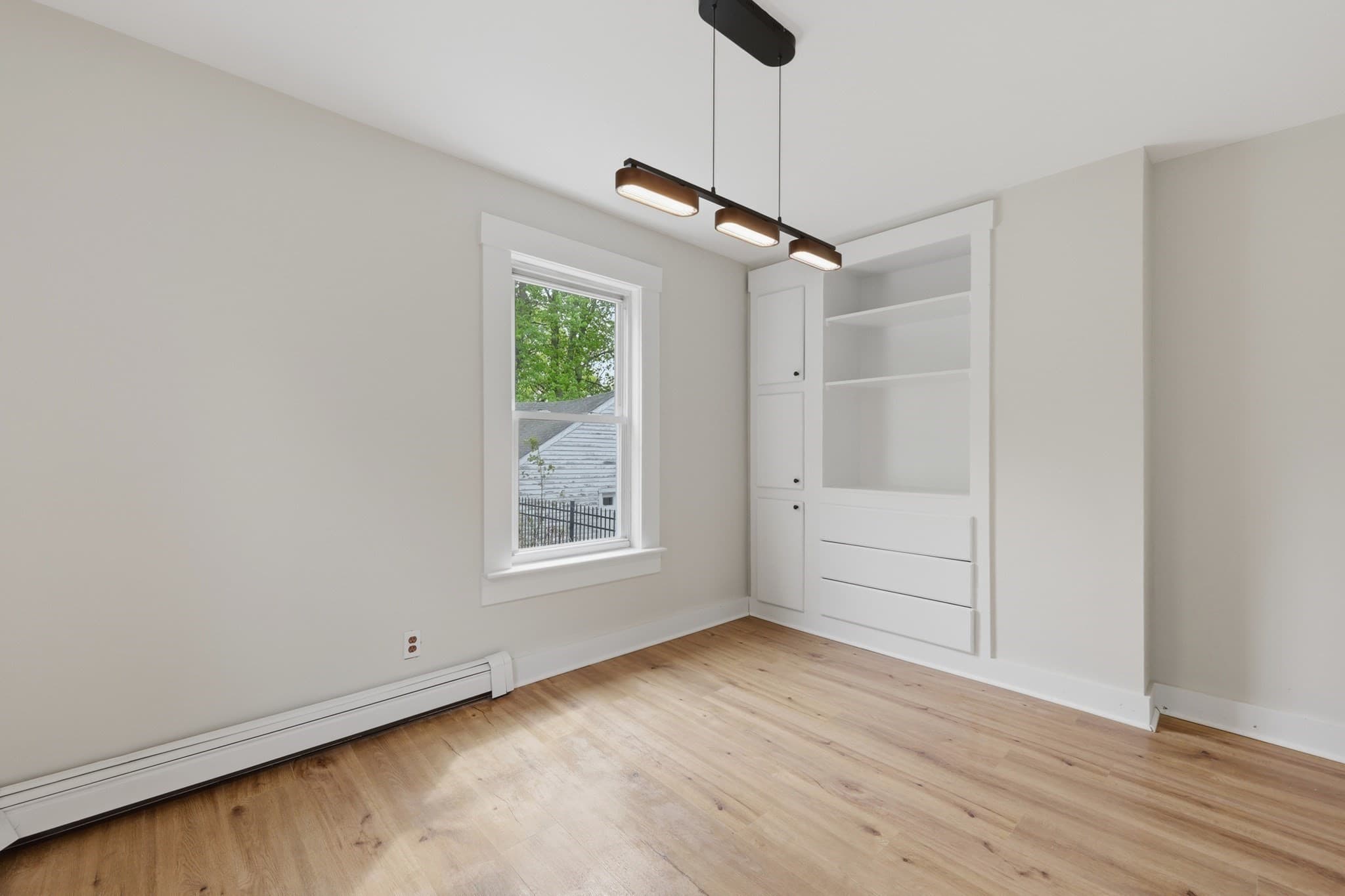 Single Family Residence at 150 Washington Street, Gardner MA 01440, photo 10 of 42