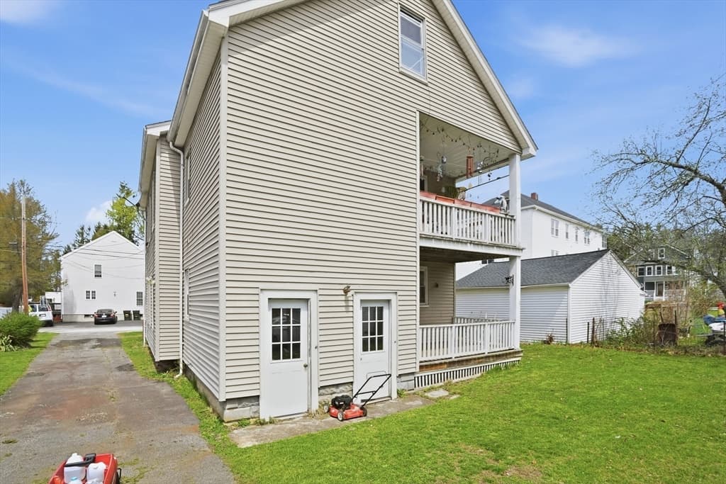 2 Family - 2 Units Up/Down at 3 Boyden Street Extension, Webster MA 01570, Webster, photo 33 of 34